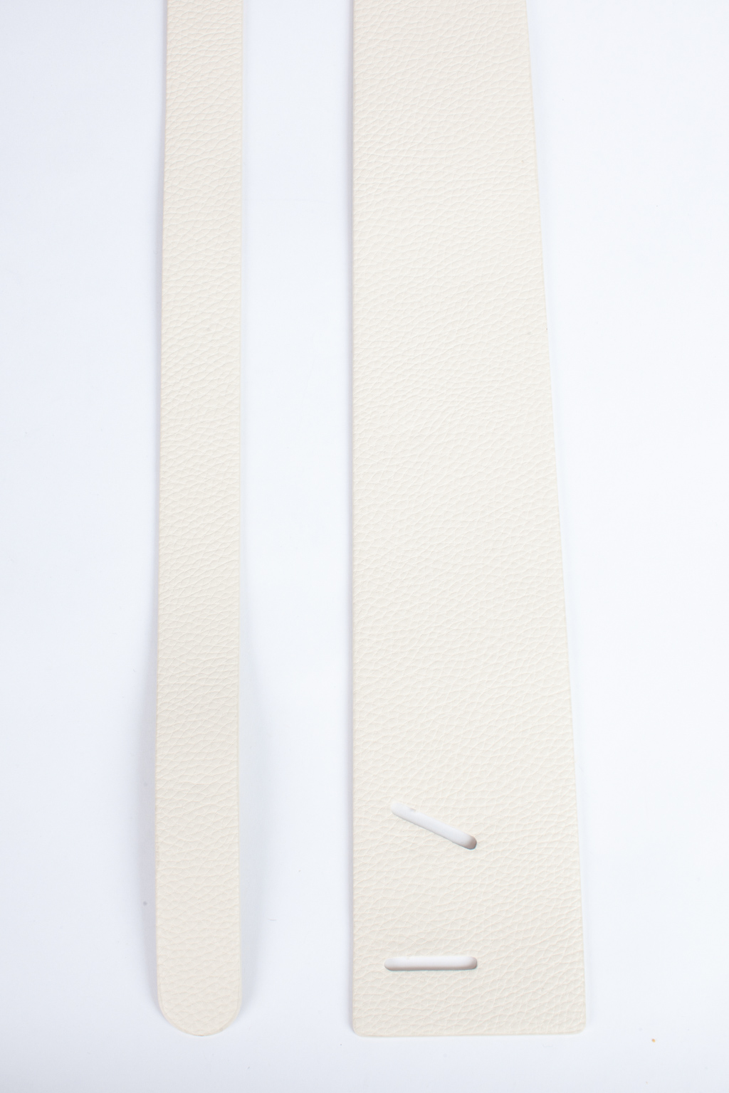 Длина ремня 1,2 м, ширина 7- 4 см