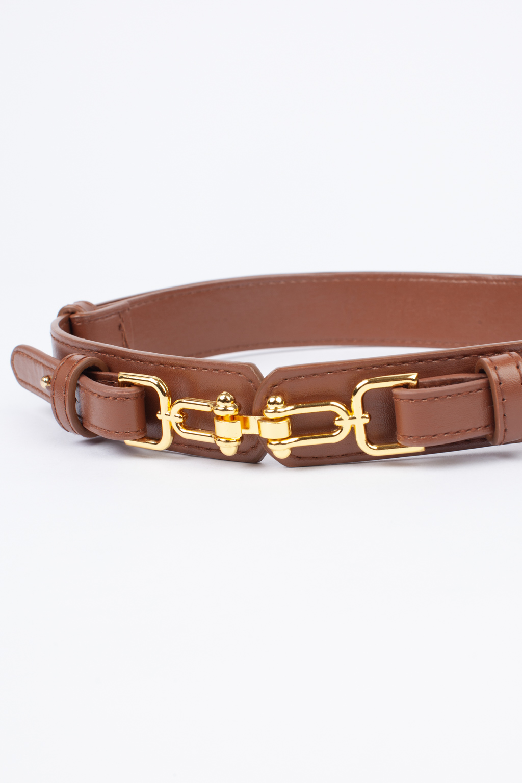 Длина ремня 94 см,, ширина 2,7 см.