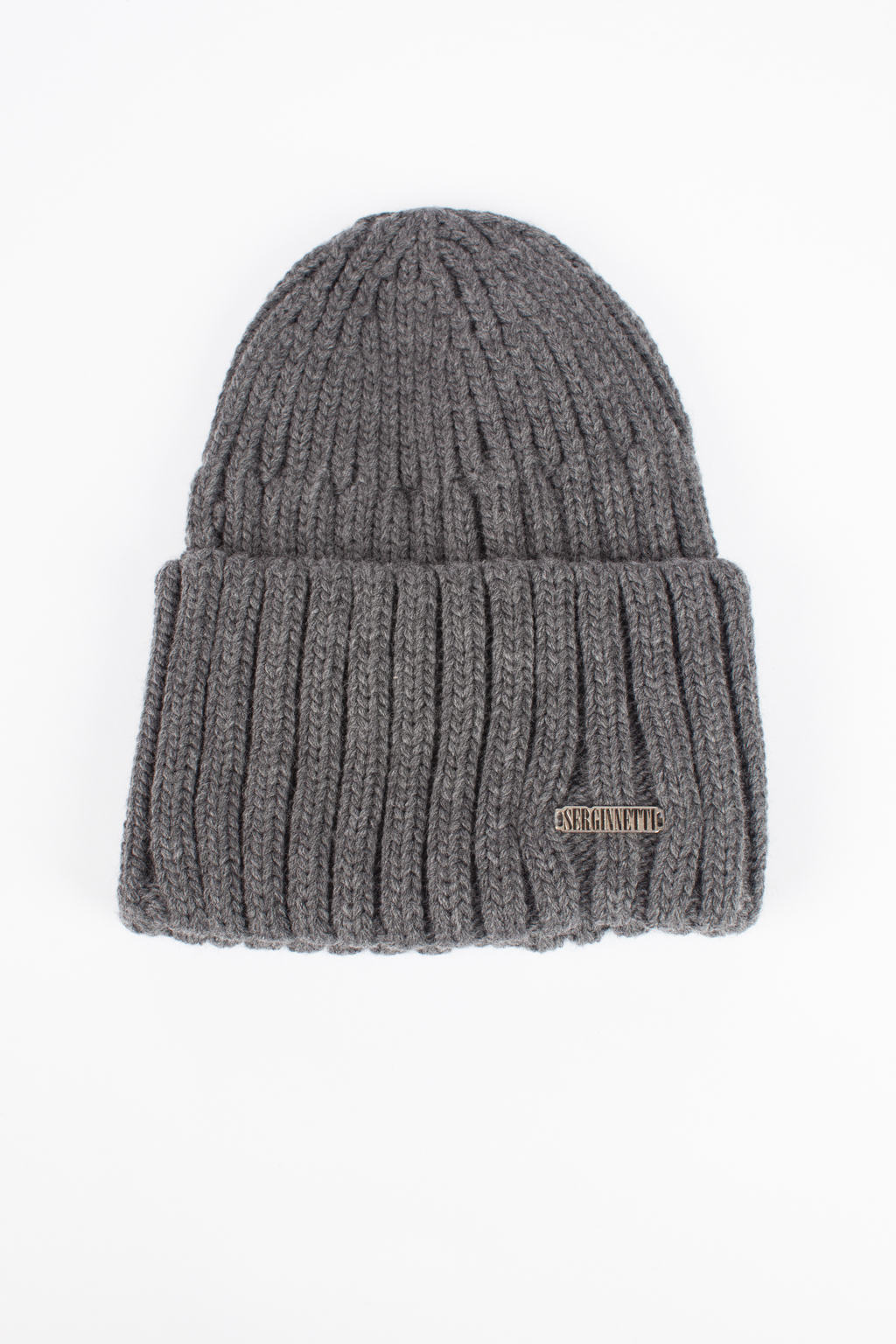 Шапка женская с отворотом. Является совершенным аксессуаром для утепления в осенний и зимний сезон.