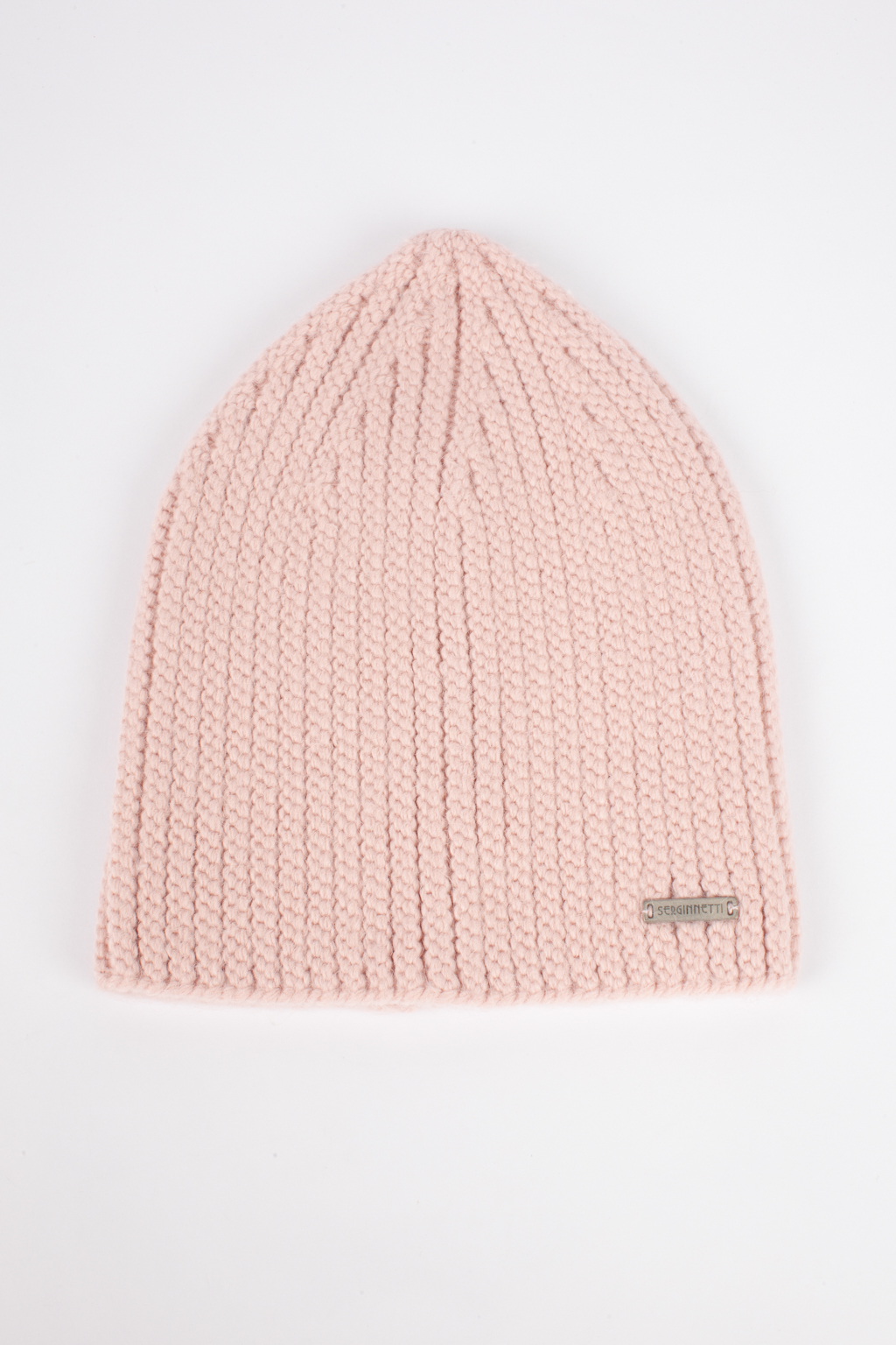 Шапка женская без отворота. Теплый и стильный головной убор для утепления в осенний и зимний сезон.