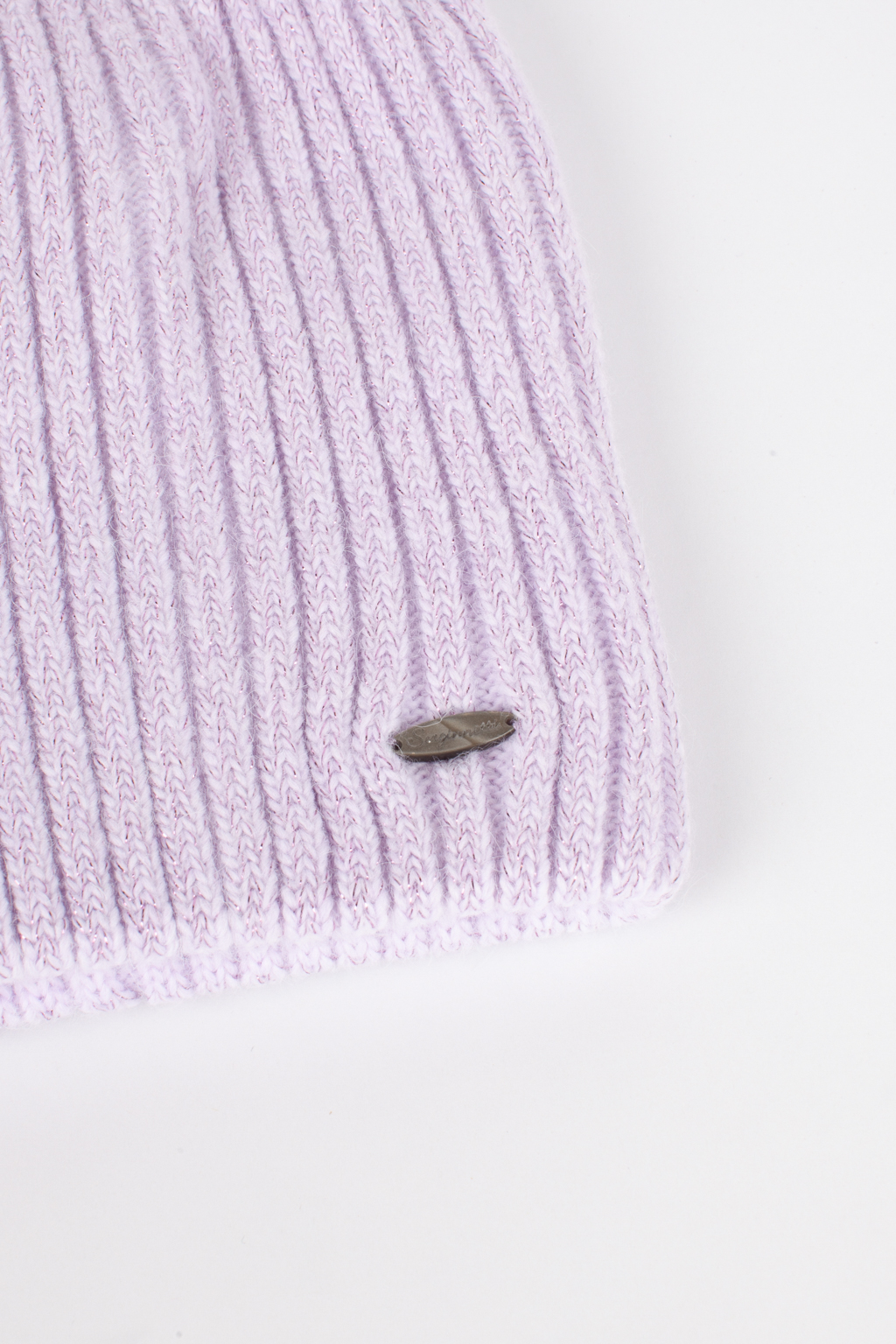 Шапка женская бини. Теплый и стильный головной убор, выполненный из пряжи альпаки, с добавлением шерсти и акрила. Шапка является совершенным аксессуаром для утепления в осенний и зимний сезон.