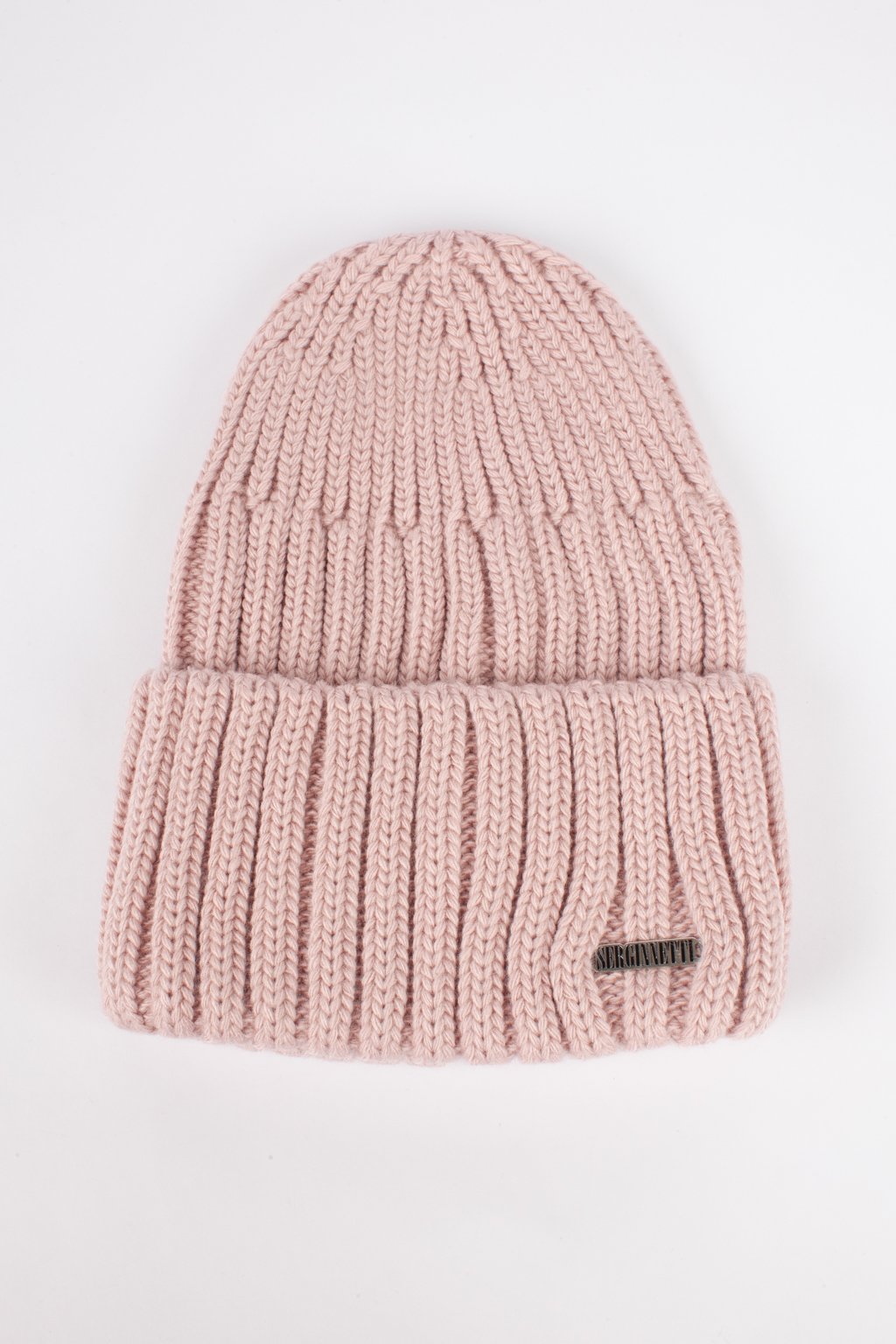 Шапка женская с отворотом. Является совершенным аксессуаром для утепления в осенний и зимний сезон.