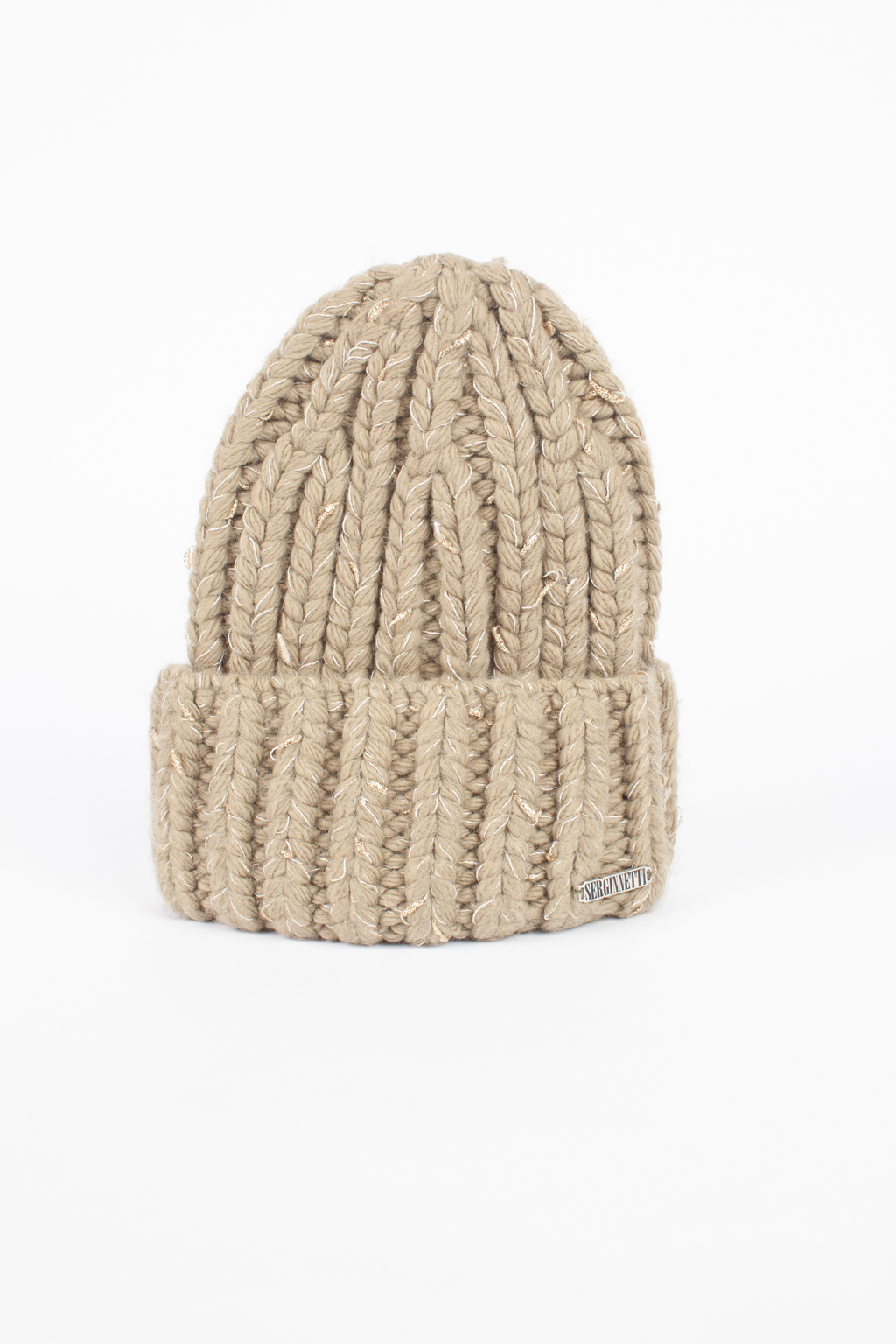 Шапка женская крупной вязки с отворотом.