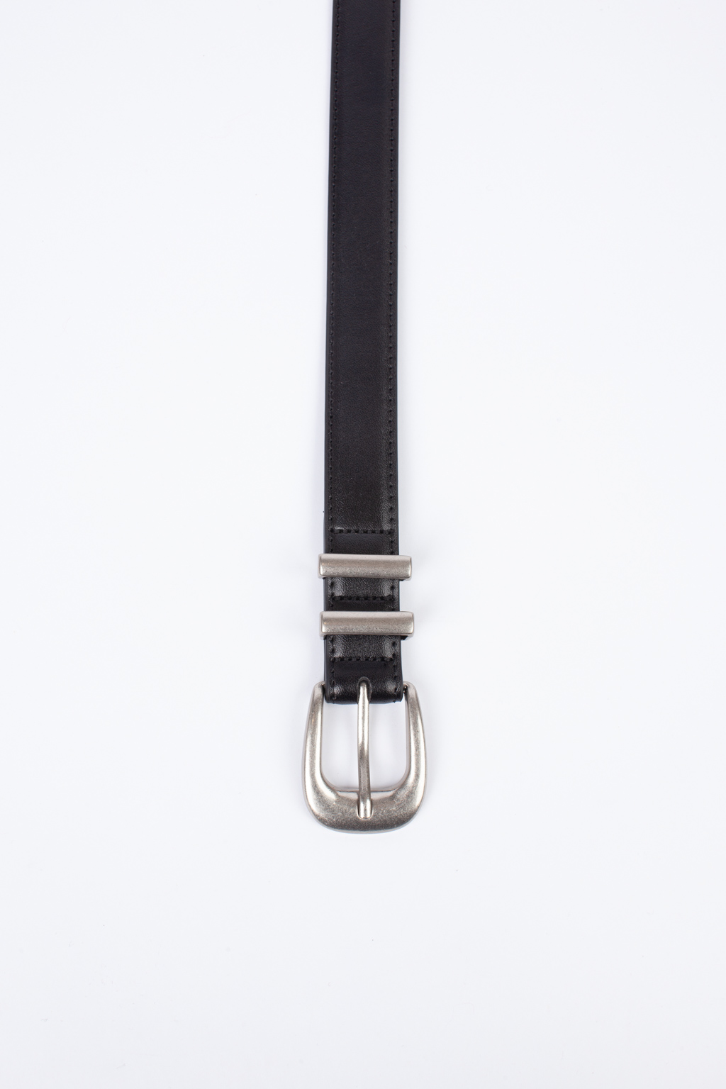 Длина ремня 1,1 м, ширина 2,3 см.