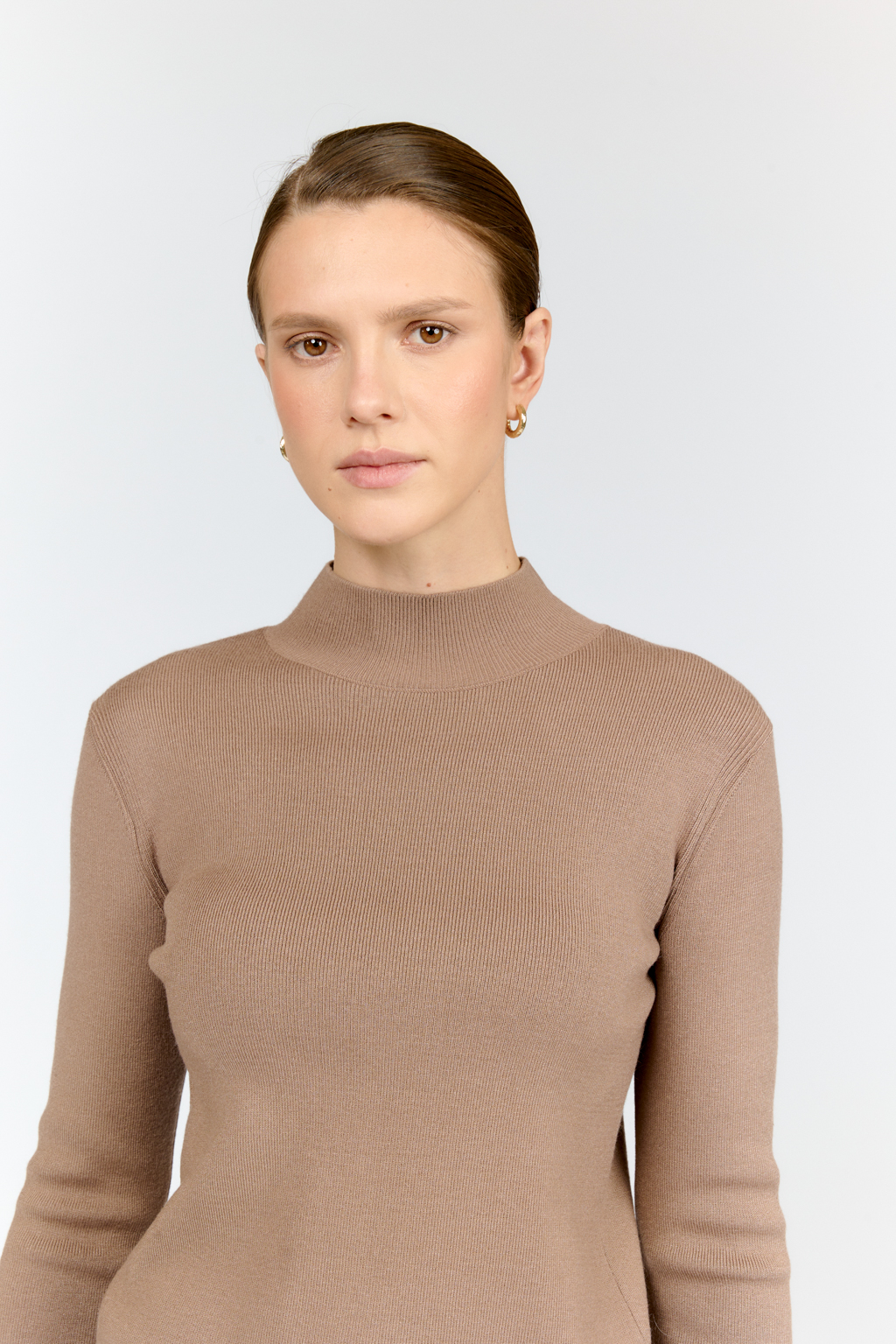 Водолазка полуприлегающего силуэта