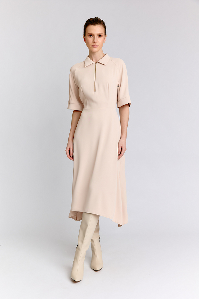 Платье с отрезной ассиметричной юбкой и застежкой по полочке на молнию