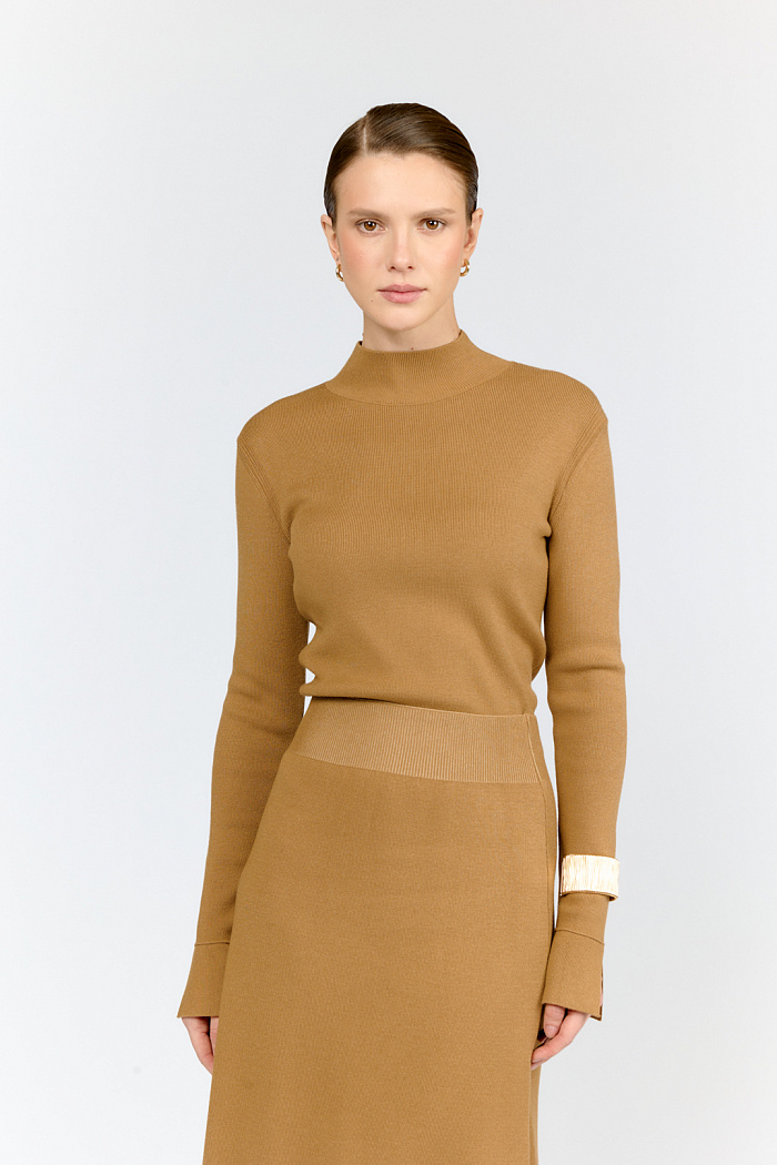 Водолазка полуприлегающего силуэта