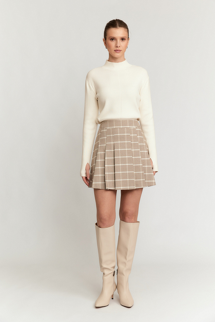 Мини юбка со складками.