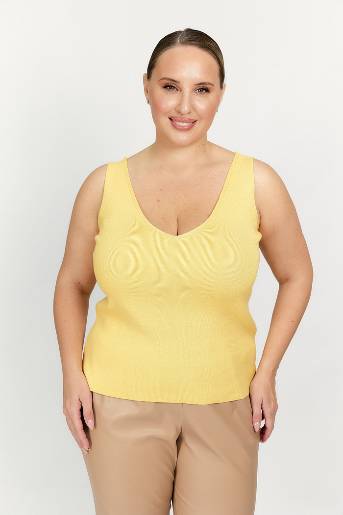 Топ с V-образным вырезом