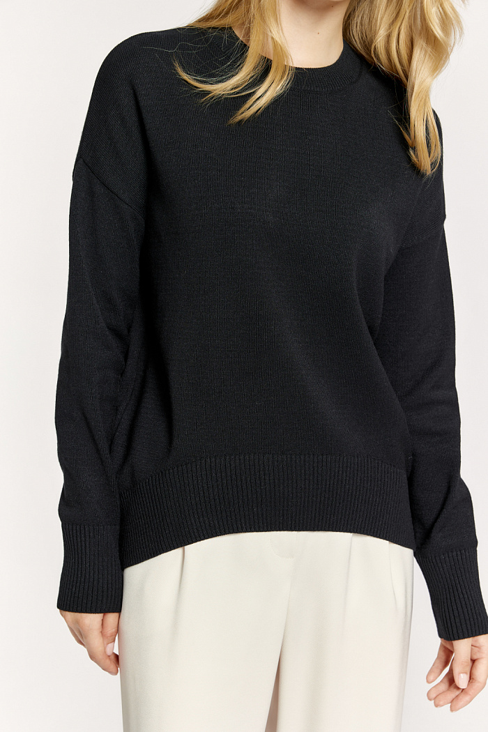 Джемпер силуэт овер сайз с длинным рукавом