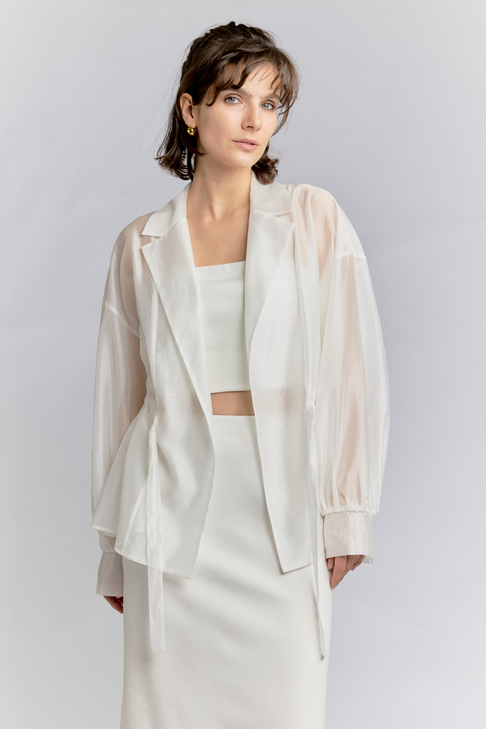 Топ бандо трикотажный на резинке.