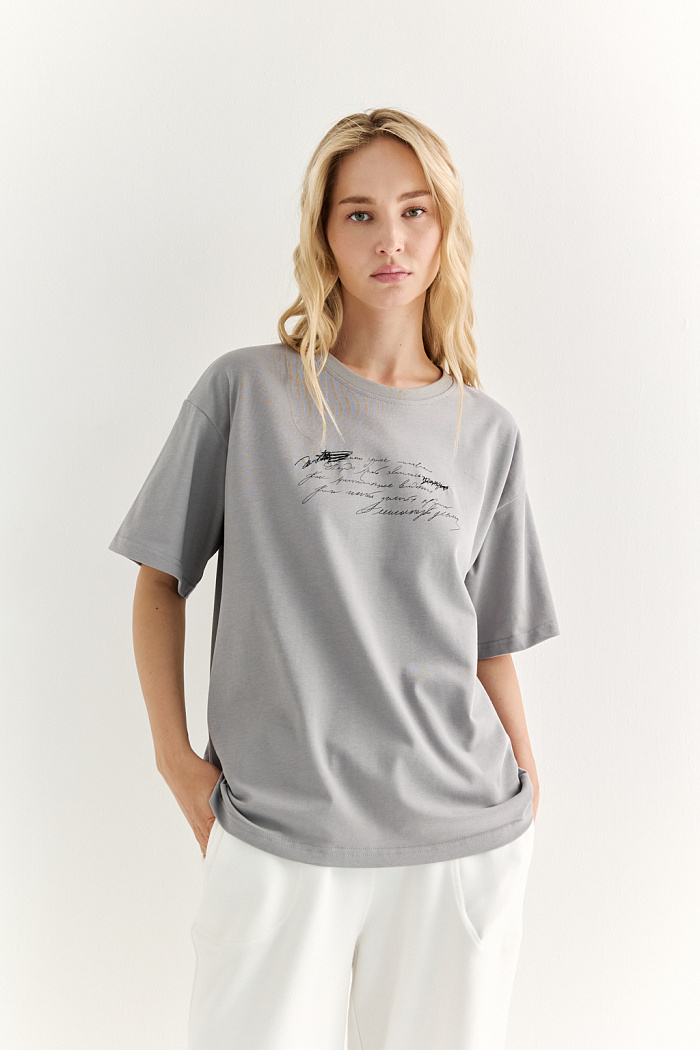 Футболка прямого силуэта с короткими рукавами