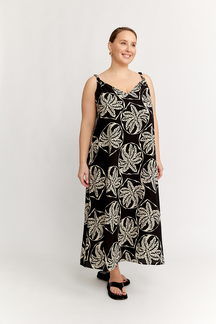 Платье трапеция с перекрученными бретелями. Длина миди.