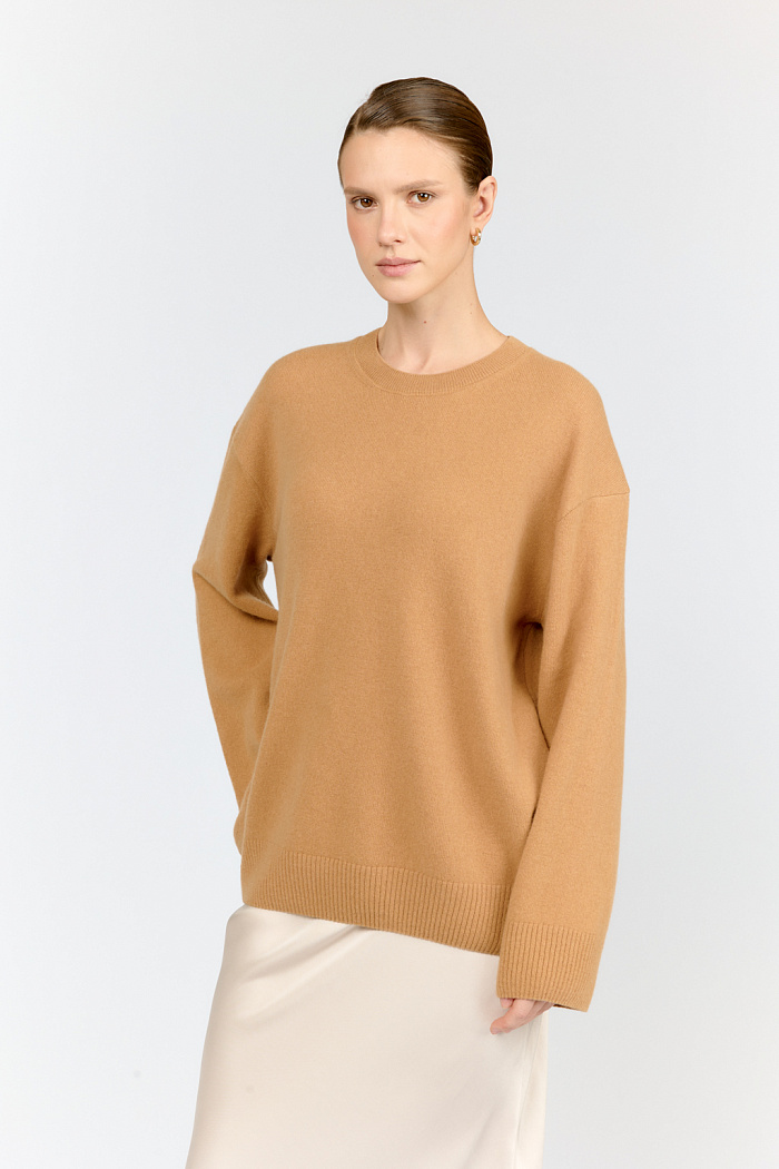 Джемпер оверсайз силуэта с круглой горловиной