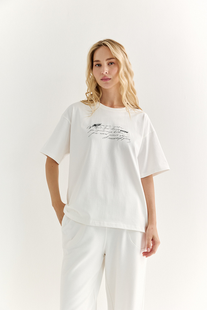 Футболка прямого силуэта с короткими рукавами