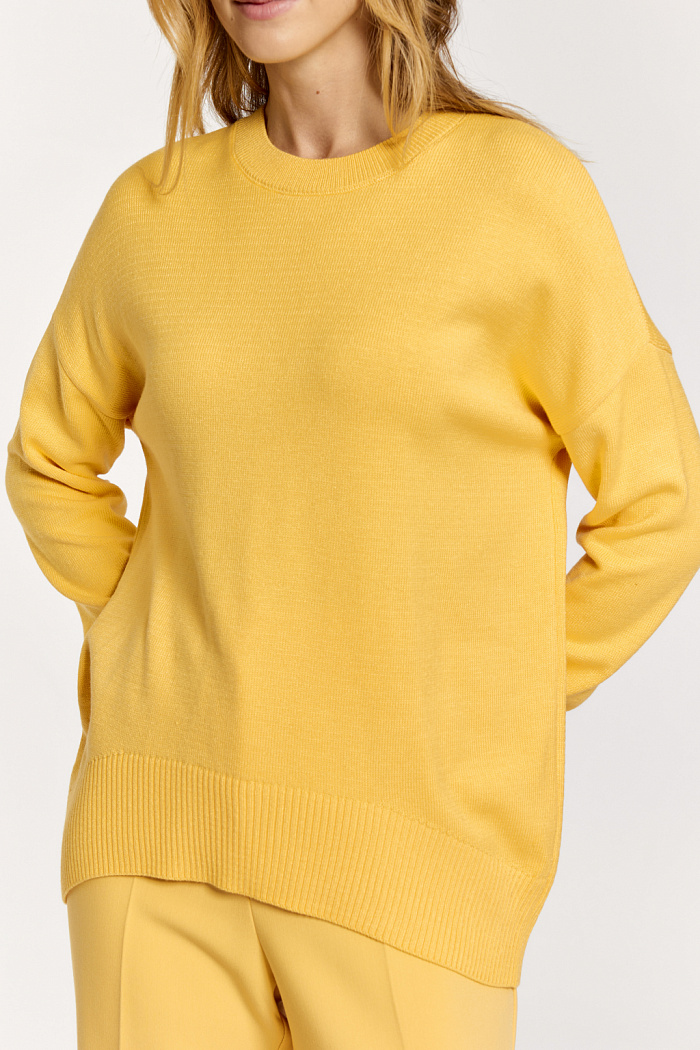 Джемпер силуэт овер сайз с длинным рукавом