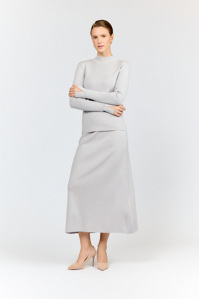 Юбка силуэта трапеция длиной миди