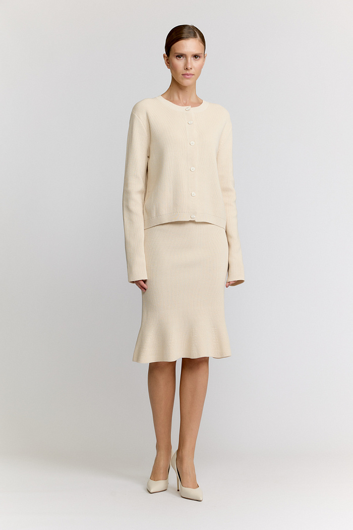 Жакет застёжка на пуговицы.