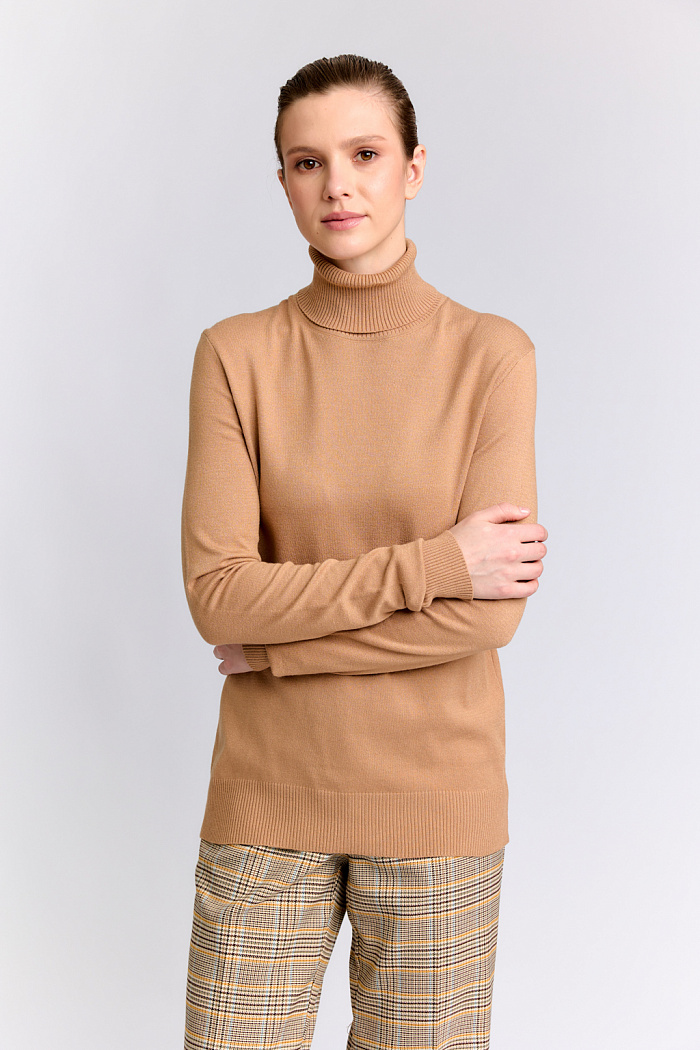 Водолазка прямого силуэта