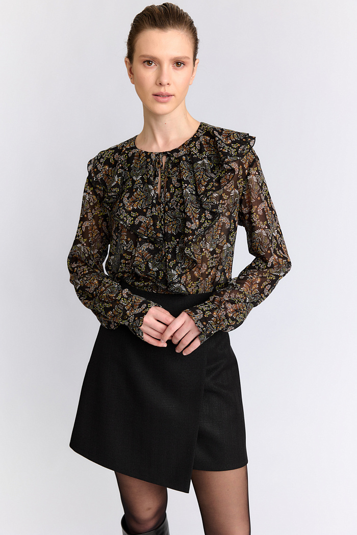 Романтичная блузка с кокелье по полочке