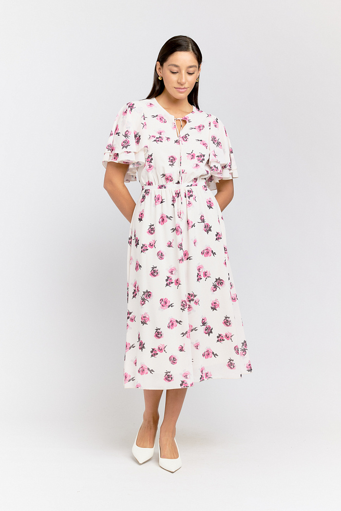 Платье с коротким свободным рукавом длины миди. Талия на резинке, Рукав крылышки.